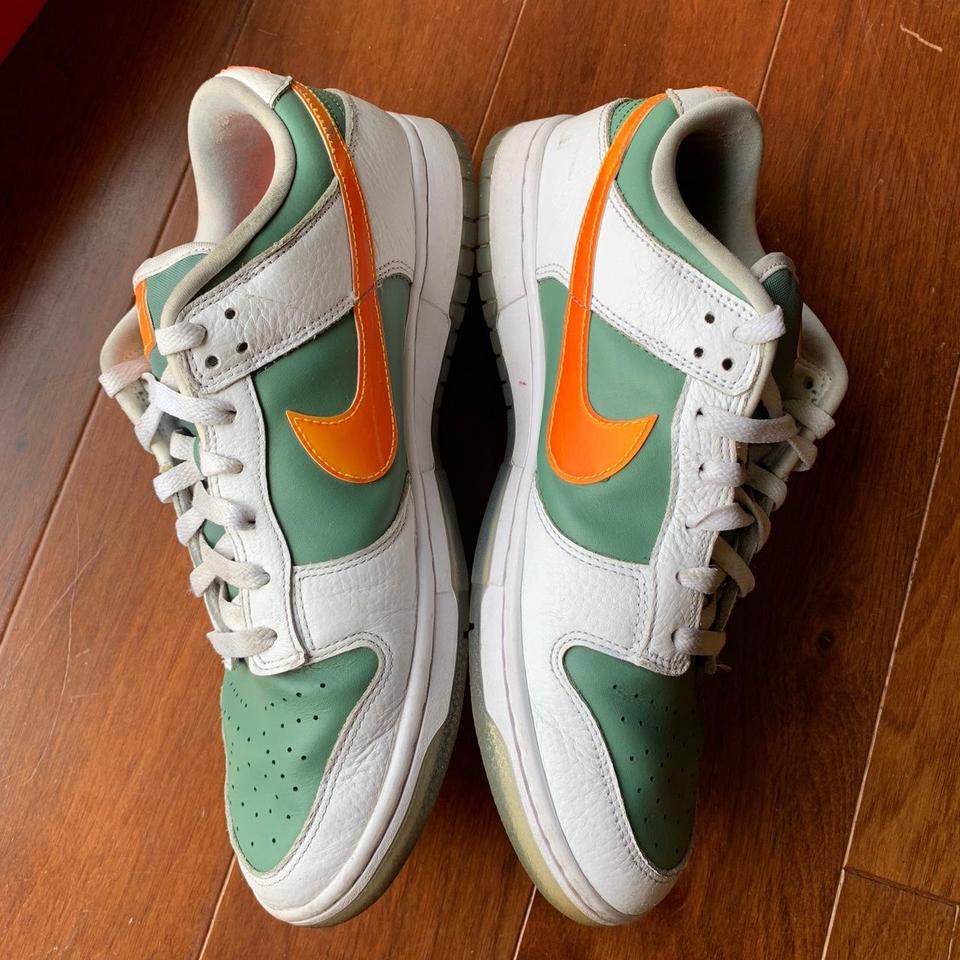 Nike Dunk Low SE NY vs. NY