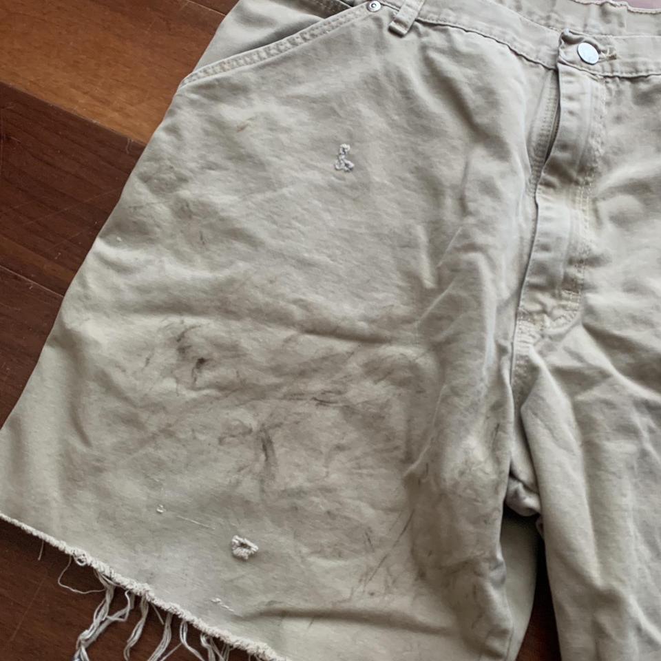 Distressed Wrangler Carpenter Shorts